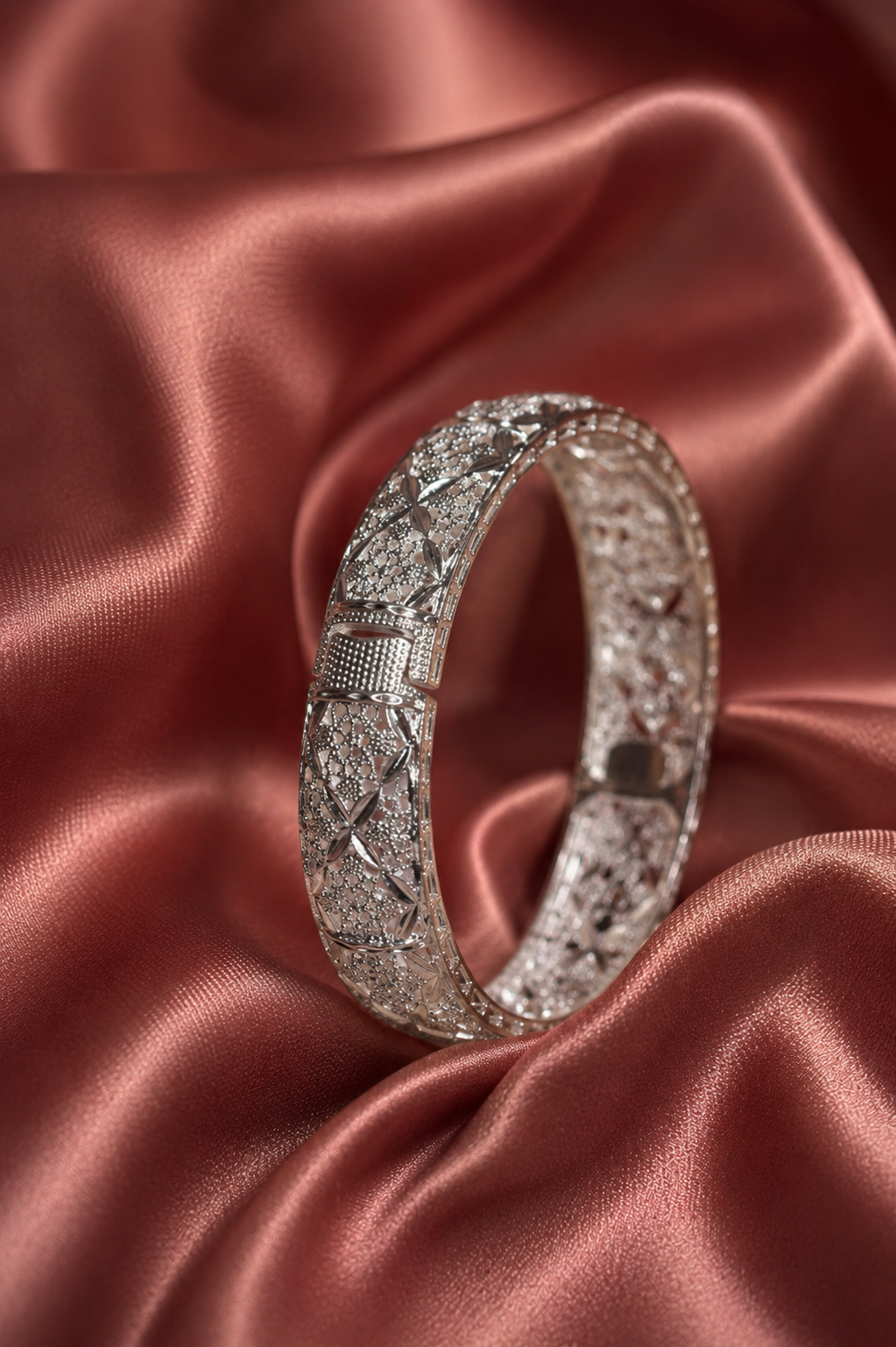 Luna gleam silver bangle - Image 2