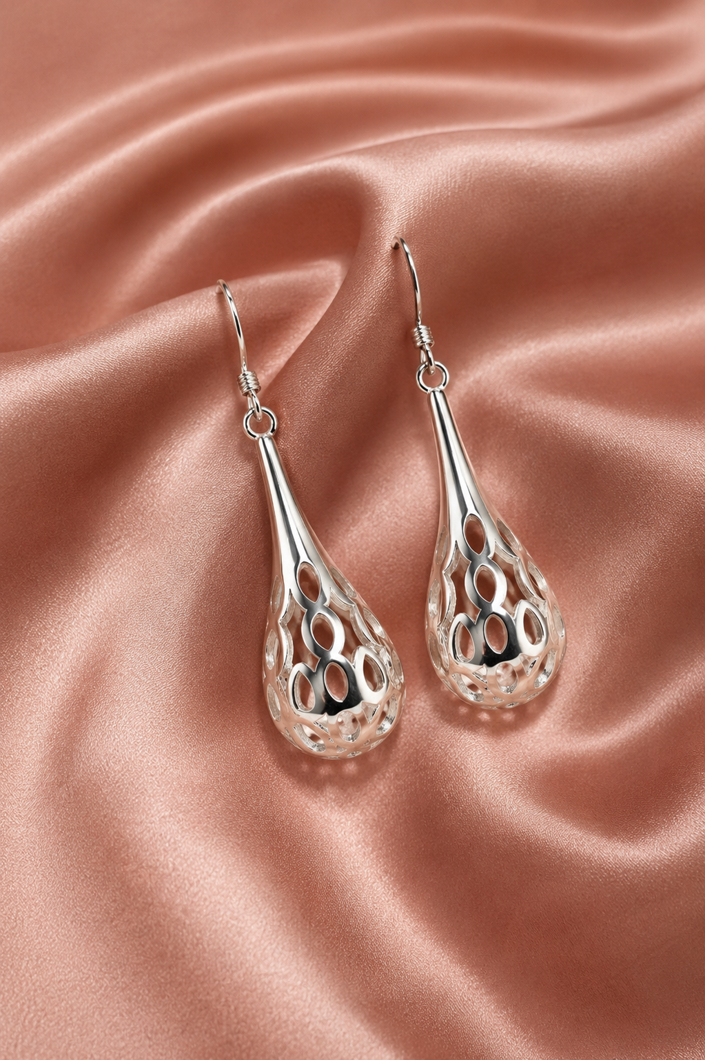 Silver Hollow Filigree Teardrop Dangle Earrings - Image 2